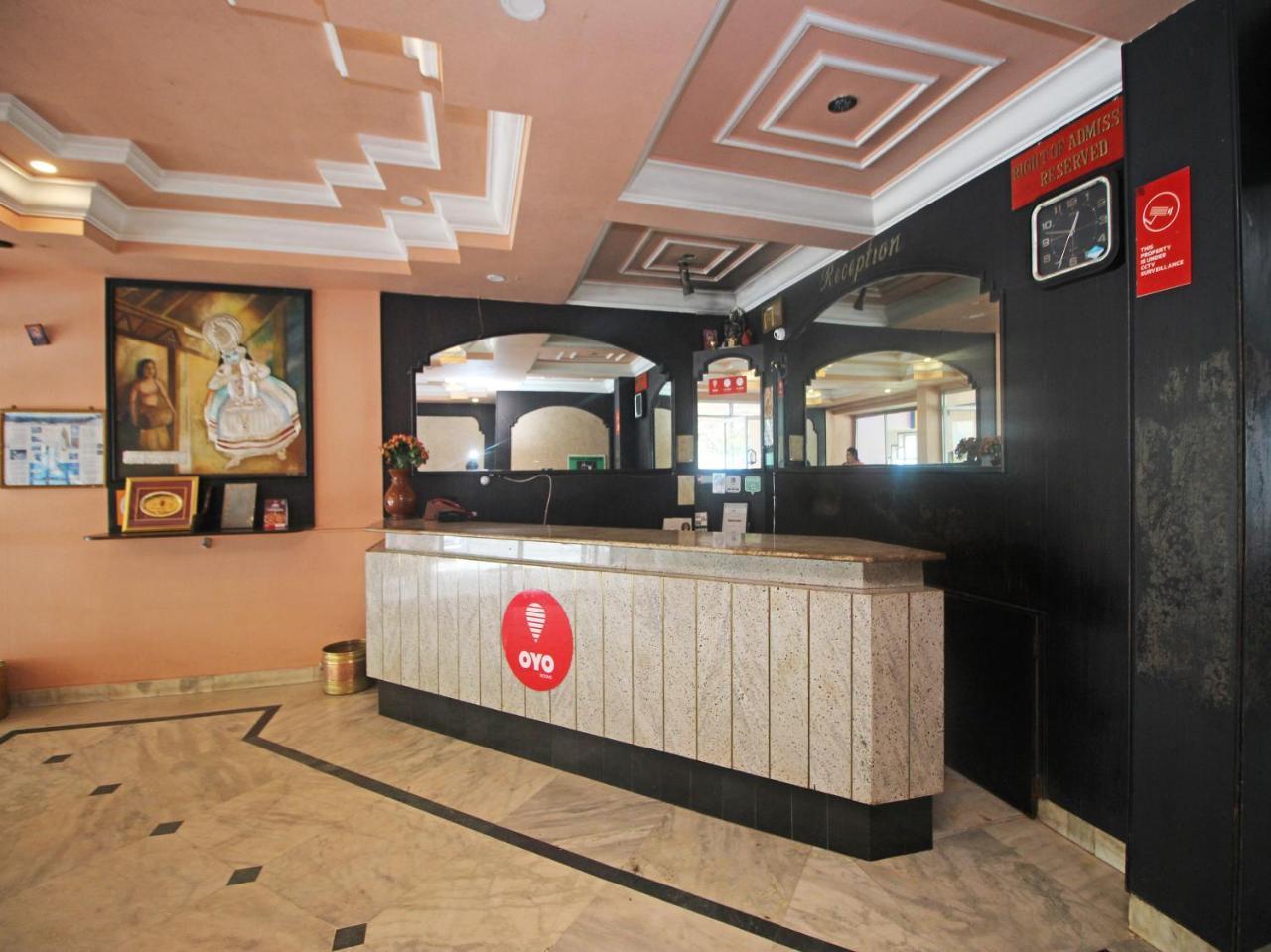 Hotel New Rajdarshan 마디케리 외부 사진