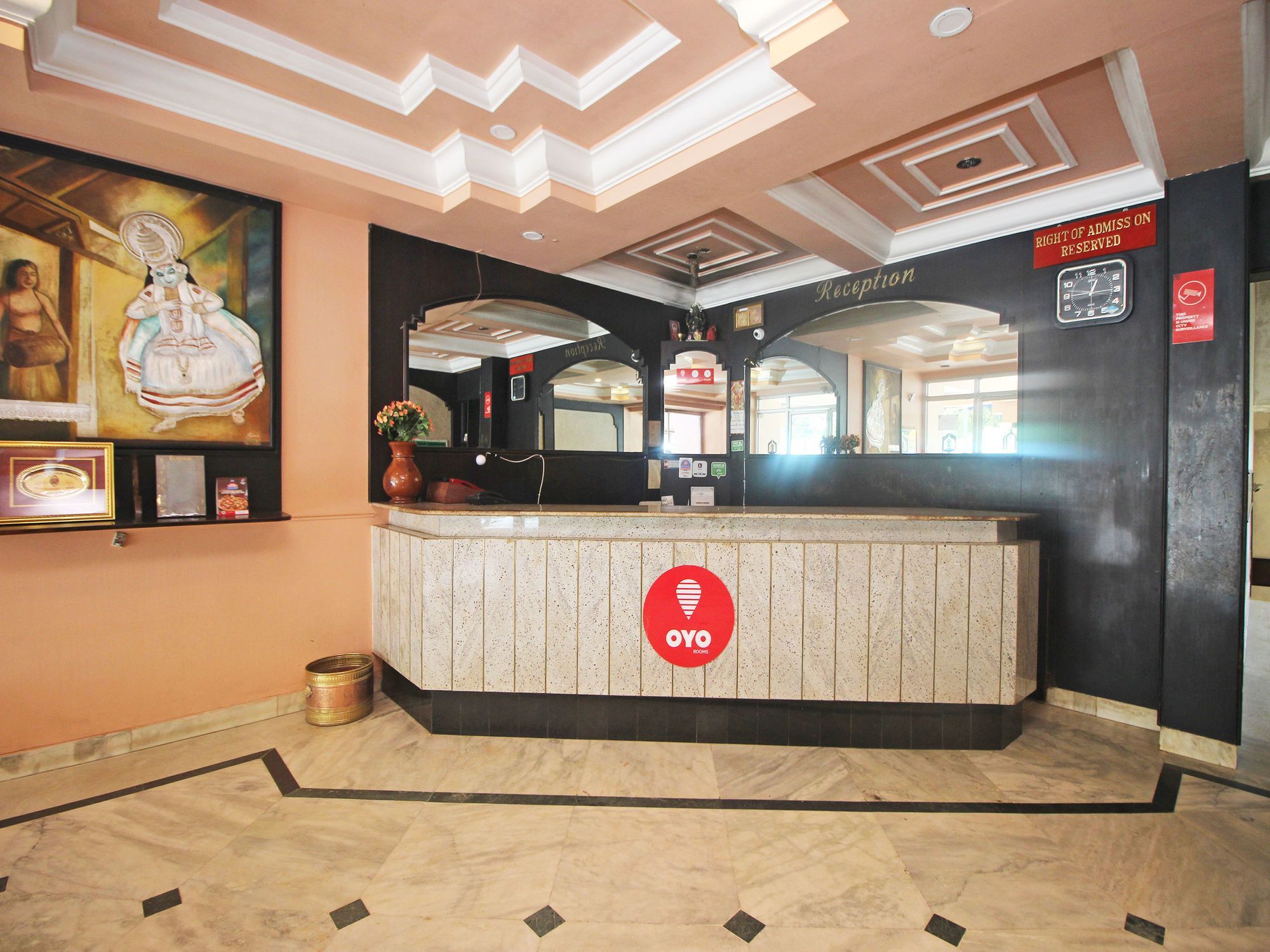 Hotel New Rajdarshan 마디케리 외부 사진